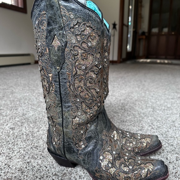 Corral Women’s Boots - Picture 2 of 6